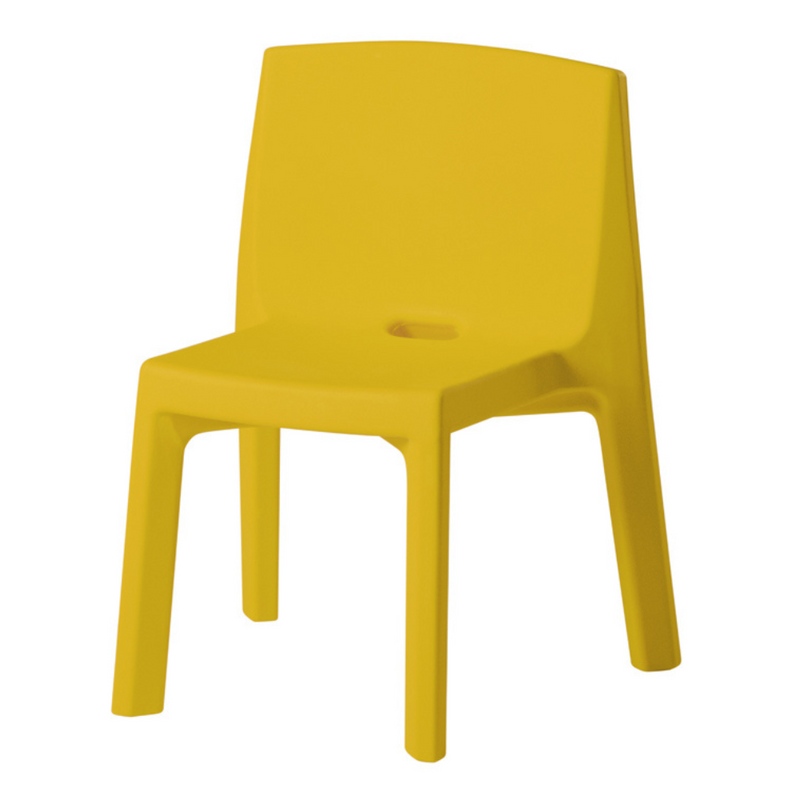 Jorge Nàjeran suunnittelema sulavalinjainen Q4 design tuoli Q4 Tuoli Saffron Yellow värillä.