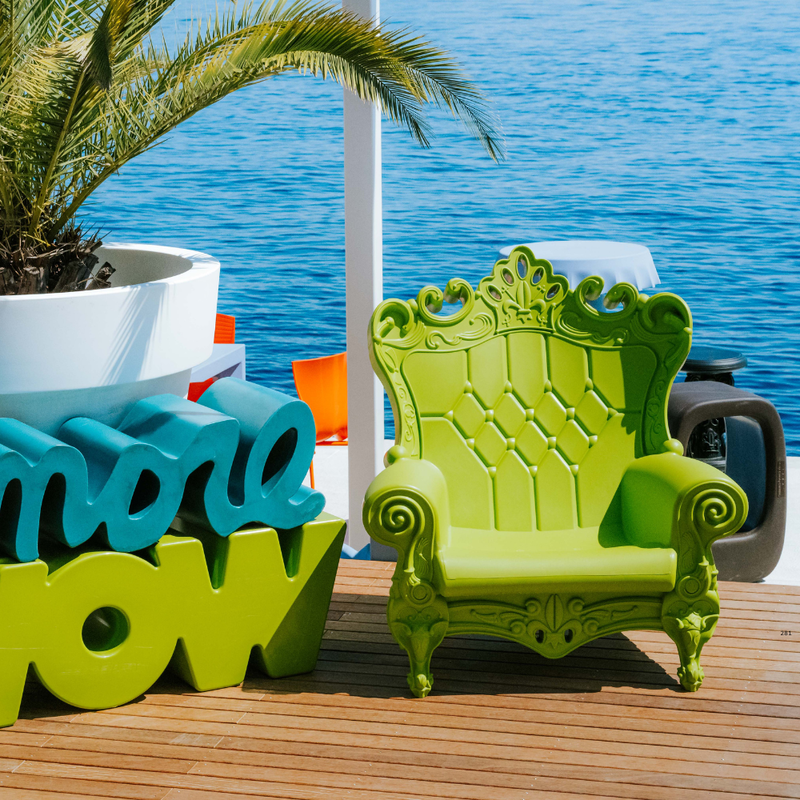 Graziano Moron ja Renato Pigattin suunnittelema satumaisen näyttävä QUEEN OF LOVE Nojatuoli.