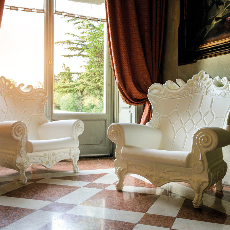 Graziano Moron ja Renato Pigattin suunnittelema satumaisen näyttävä QUEEN OF LOVE Nojatuoli.