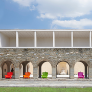 Graziano Moron ja Renato Pigattin suunnittelema satumaisen näyttävä QUEEN OF LOVE Nojatuoli.