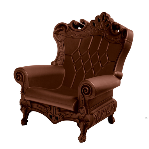 Graziano Moron ja Renato Pigattin suunnittelema satumaisen näyttävä Ruskea QUEEN OF LOVE Nojatuoli Chocolate Brown värisenä.
