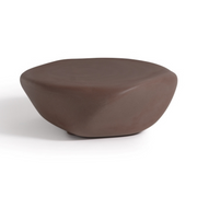 ecoBirdyn suunnittelema sulavalinjainen REBORN D.80 design pöytä Moka Brown värillä.