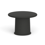 Tomek Rygalikin / Studio Rygalik suunnittelema ajaton ROUNDER Matala Pöytä Lime-harmaa-musta. Timeless ROUNDER Low table designed by Tomek Rygalik / Studio Rygalik in Lime-grey-black.