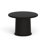 Tomek Rygalikin / Studio Rygalik suunnittelema ajaton ROUNDER Matala Pöytä Ruskea-musta. Timeless ROUNDER Low table designed by Tomek Rygalik / Studio Rygalik in Brown-black.