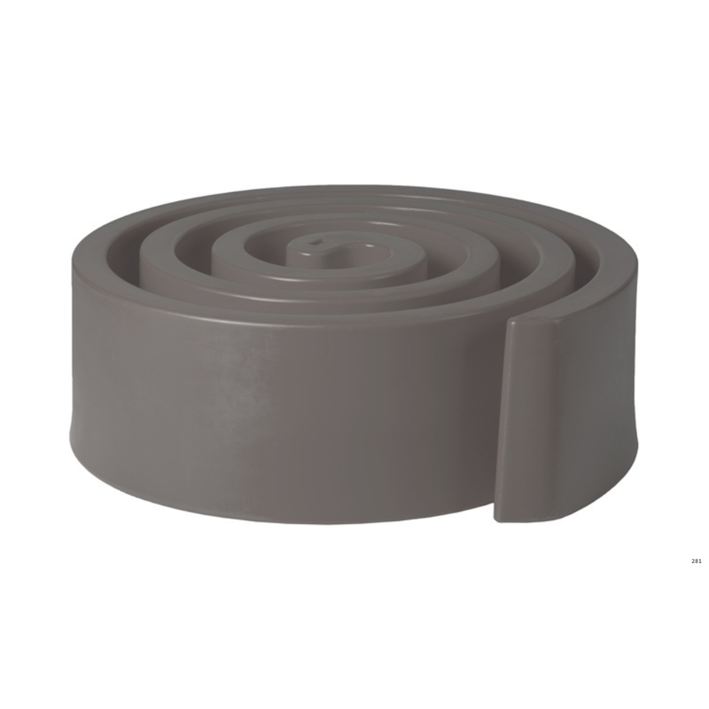 Giò Colonna Romanon suunnittelema hauska ja näyttävä spiraalin muotoinen SUMMERTIME Harmaa Penkki Argil Grey värillä.