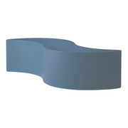 Giò Colonna Romanon suunnittelema käytännöllinen ja tyylikäs WAVE design Kasviruukku - Penkki Powder Blue värillä.