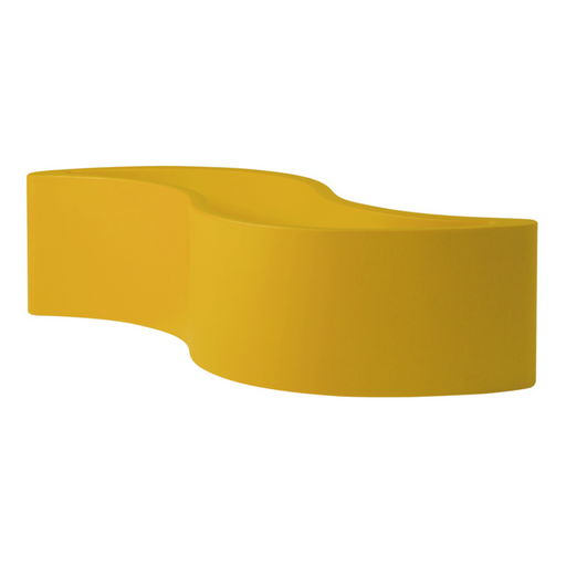 Giò Colonna Romanon suunnittelema käytännöllinen ja tyylikäs WAVE design Kasviruukku - Penkki Saffron Yellow värillä.