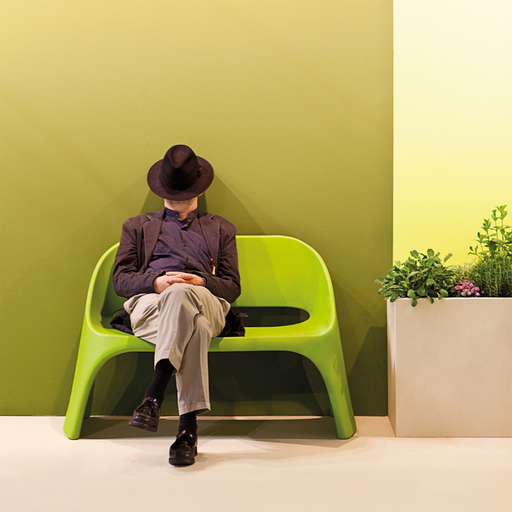 Italo Pertichinin suunnittelema sulavalinjainen AMÉLIE DUETTO design Sohva