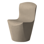 Guglielmo Berchiccin suunnittelema kaunislinjainen ZOE design tuoli ZOE Beige Almond Beige värillä.