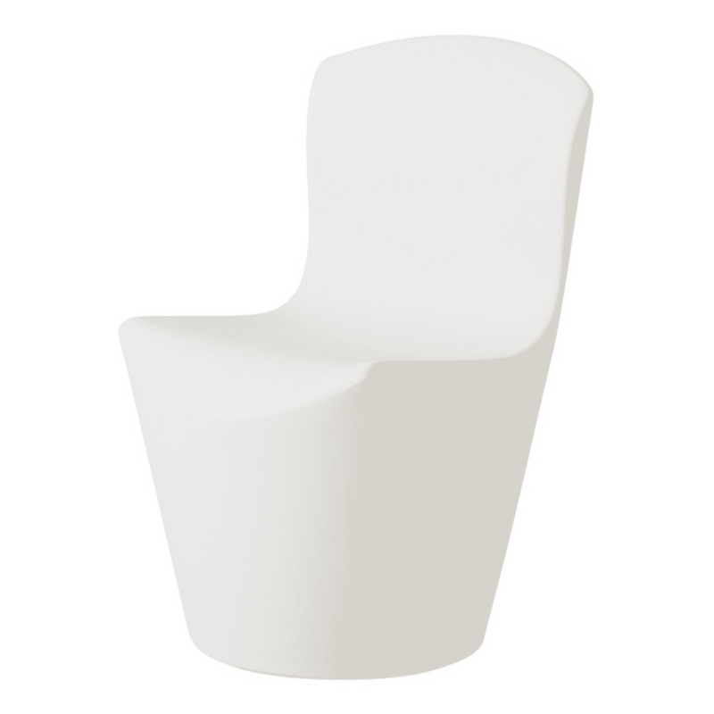 Guglielmo Berchiccin suunnittelema kaunislinjainen ZOE design tuoli Milky White värillä.