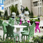 Moro & Pigattin suunnittelema sulavalinjainen ja siro PRINCESS OF LOVE Tuoli.