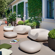 Italo Pertichinin suunnittelema sulavalinjainen CHUBBY Lounge design tuoli.