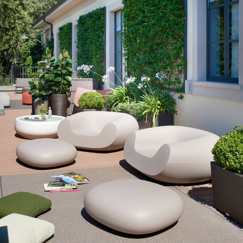 Italo Pertichinin suunnittelema sulavalinjainen CHUBBY Lounge design tuoli.